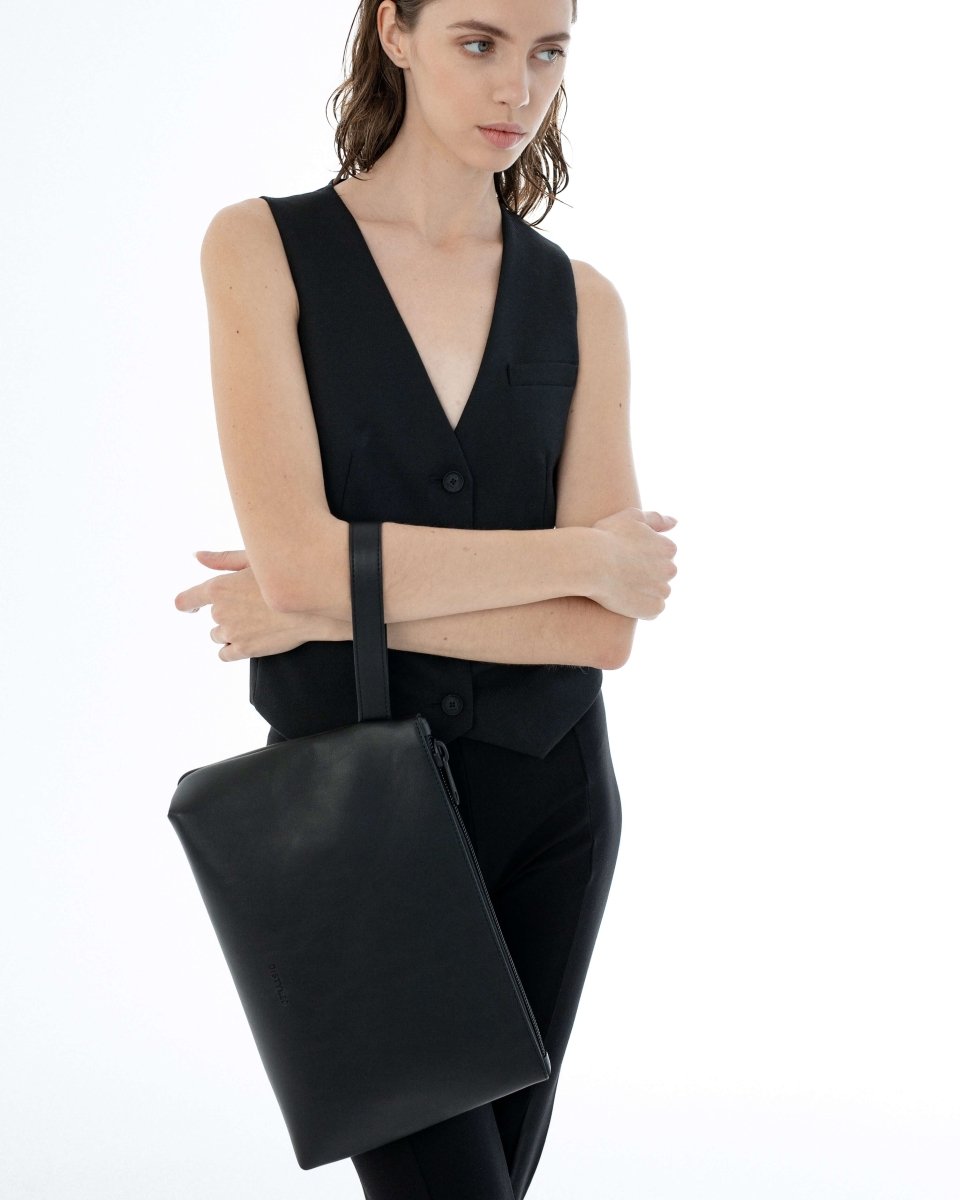 Armbandtasche aus veganem Leder - The Baltic Shop