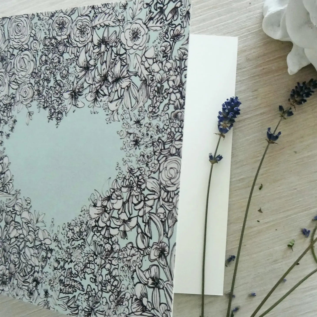 Faltkarte „Herz der Blumen“ - The Baltic Shop