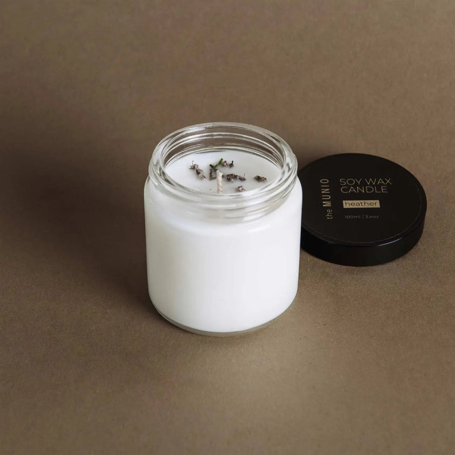 Heather Minikerze in einem Glasvotiv - The Baltic Shop