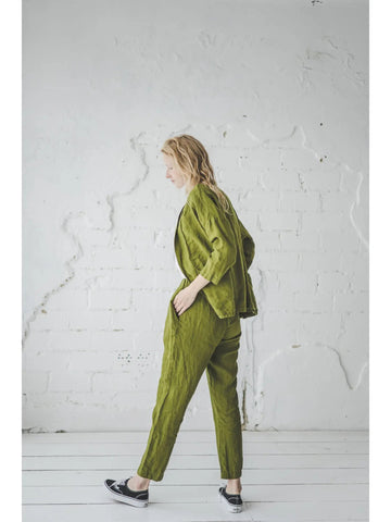 Lässige Alltagsjacke aus Leinen in Moosgrün - The Baltic Shop