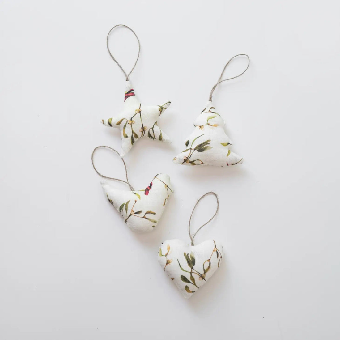 Weihnachtsbaumschmuck aus Naturleinen, 4er-Set - The Baltic Shop