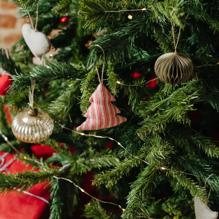 Weihnachtsbaumschmuck aus Naturleinen, 4er-Set - The Baltic Shop